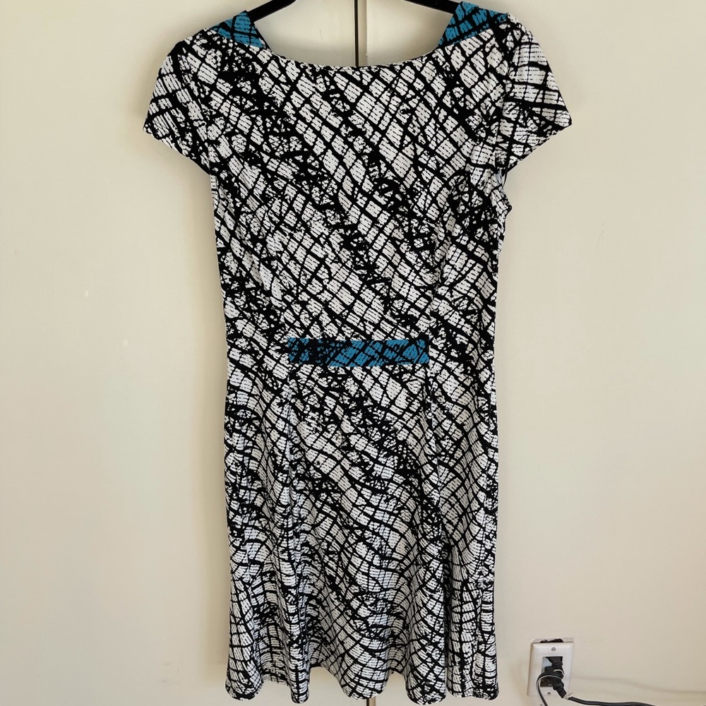 Donna Morgan Black And White Silk Jersey Dress